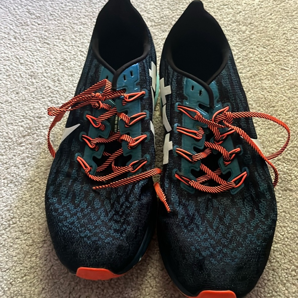 Nike zoom shoes - great condition